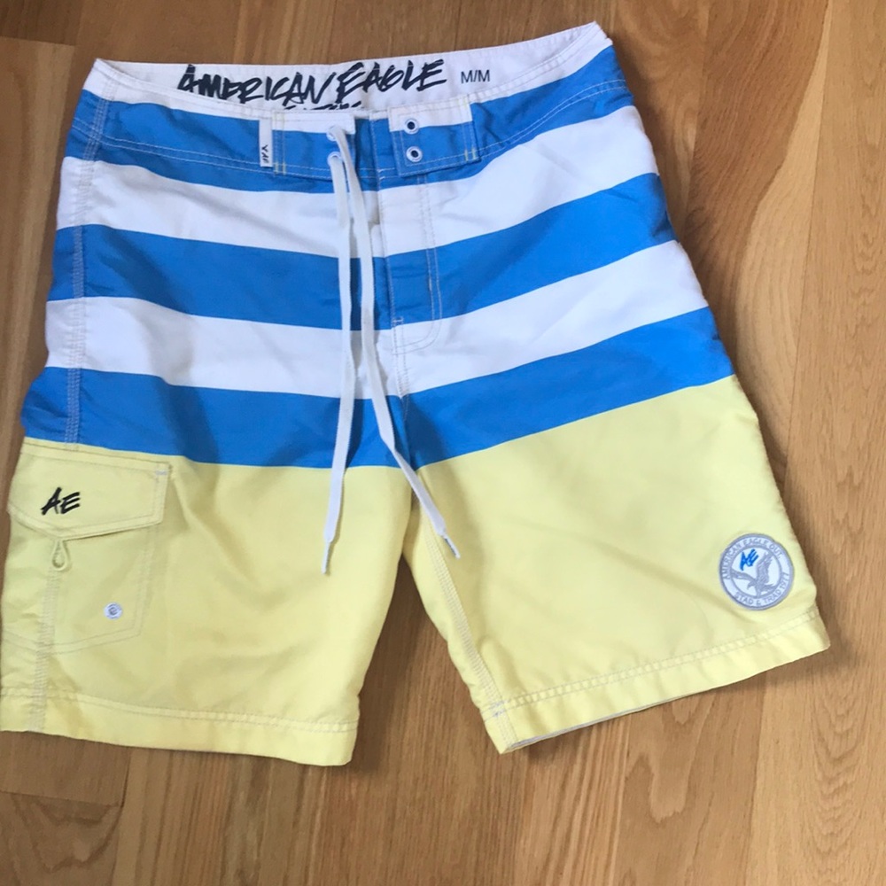 American eagle men’s medium swim board shorts